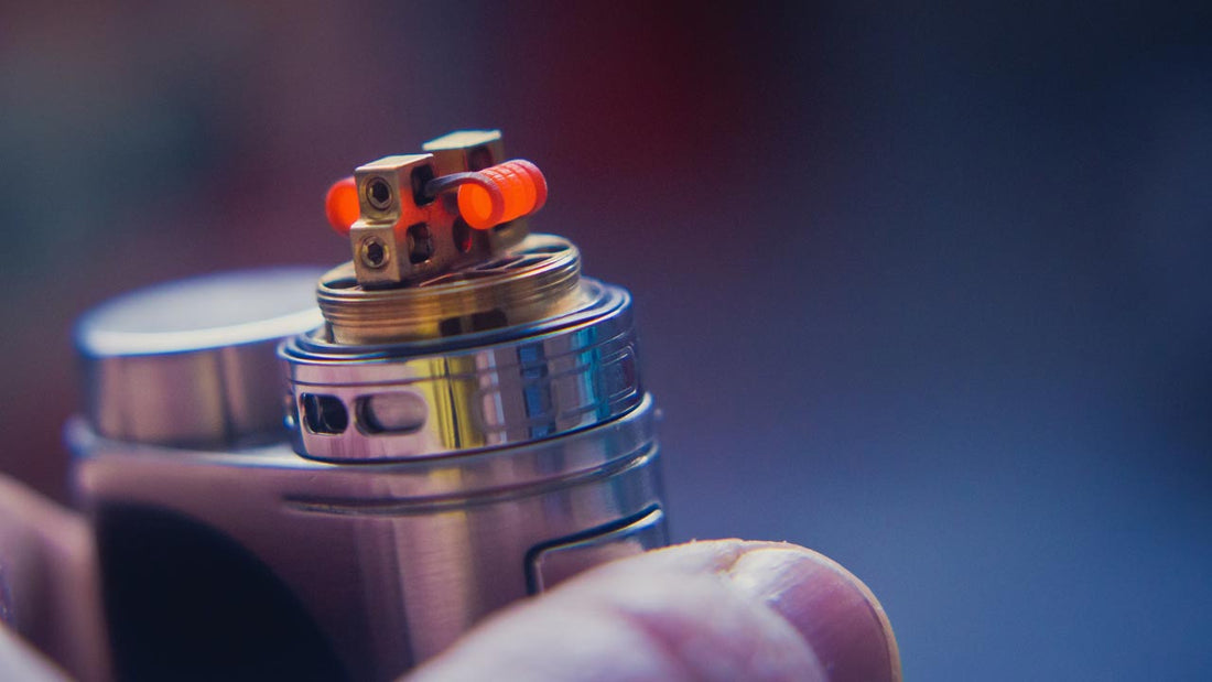 CBD Vape Juice vs CBD Oil: What’s the Difference? - Erth Wellness